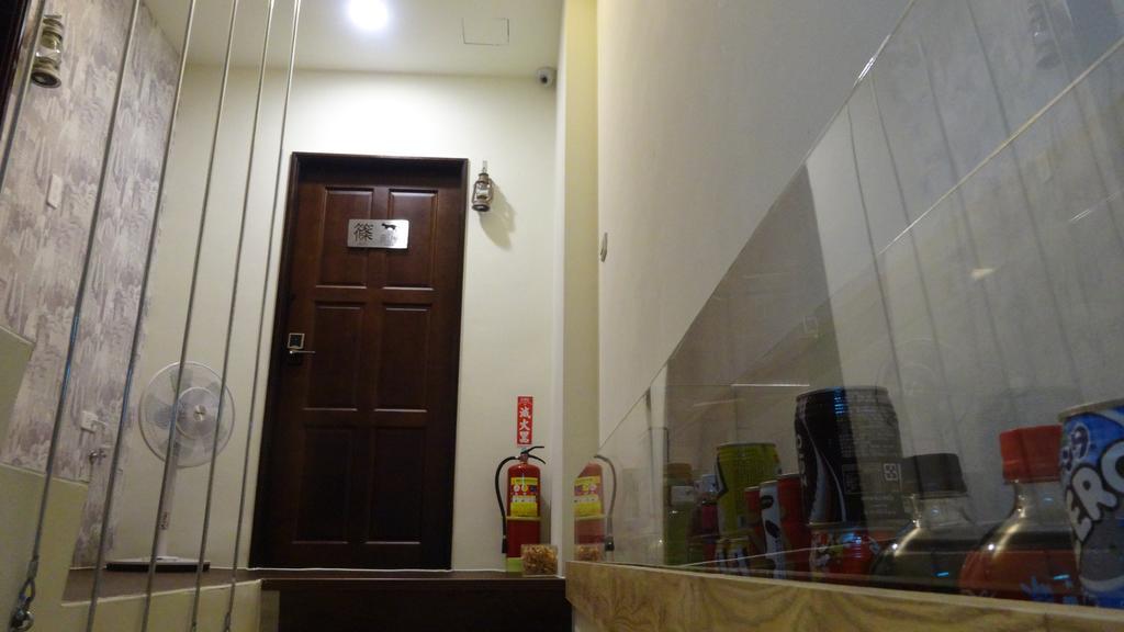 Meow G Cafe Hostel Hualien Quarto foto